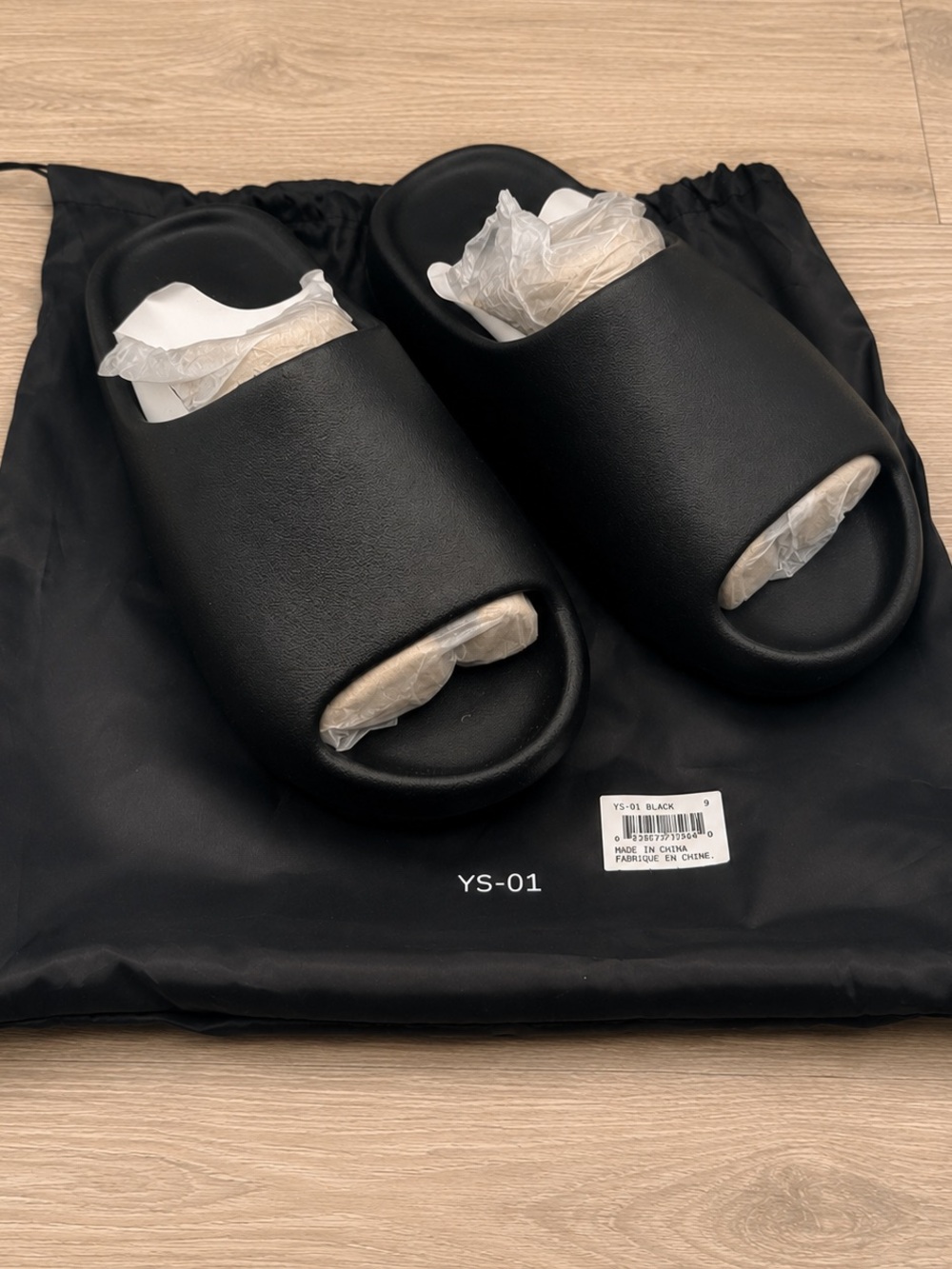 Yeezy YS-01 Black Slides Size 11 - Picture 2 of 6